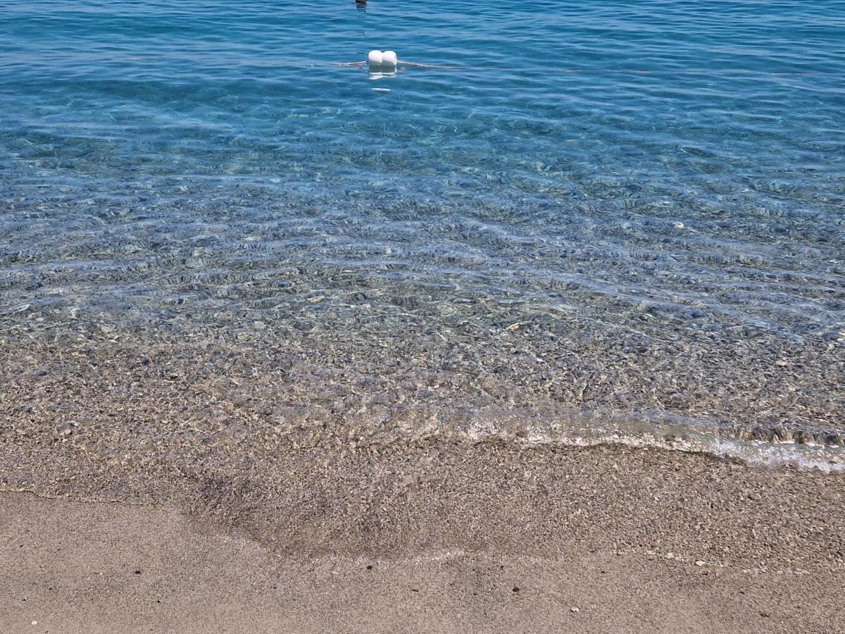 شقة Nina'S House 1 A 300 Metri Dal Mare Santa Caterina Dello Ionio Marina المظهر الخارجي الصورة